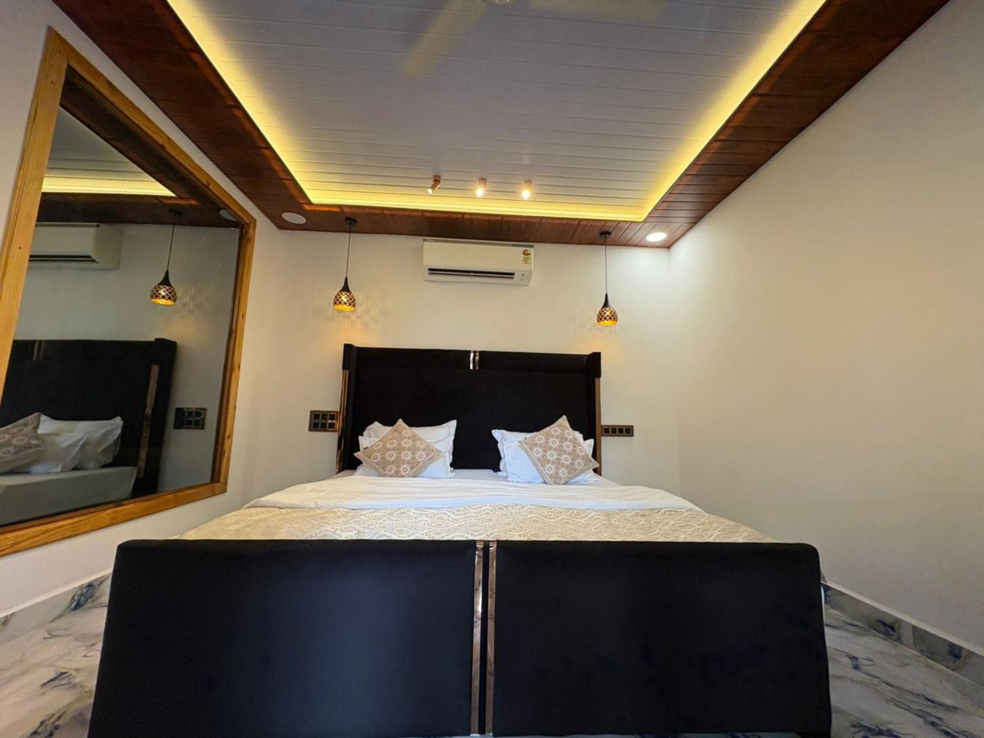 Hotel The Charming Nights Palolem Esterno foto