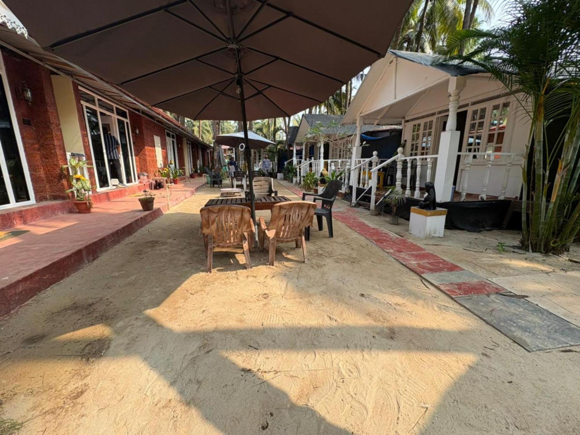 Hotel The Charming Nights Palolem Esterno foto
